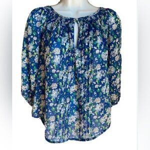 Abercrombie & Fitch Floral Blue Women's Top, size Small